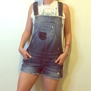 Vintage guess overall